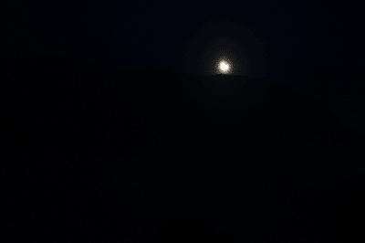 picture:./albums/2012_ April 8/../2019_MoonEclipse/IMG_6569.JPG