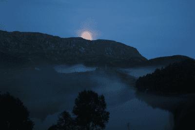 picture:./albums/Misc2/.././2009_2010_ Various photos/../Misc/../2019_MoonEclipse/IMG_6543.JPG